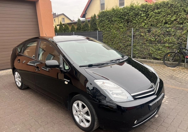 Toyota Prius cena 29900 przebieg: 218000, rok produkcji 2009 z Głogów Małopolski małe 232